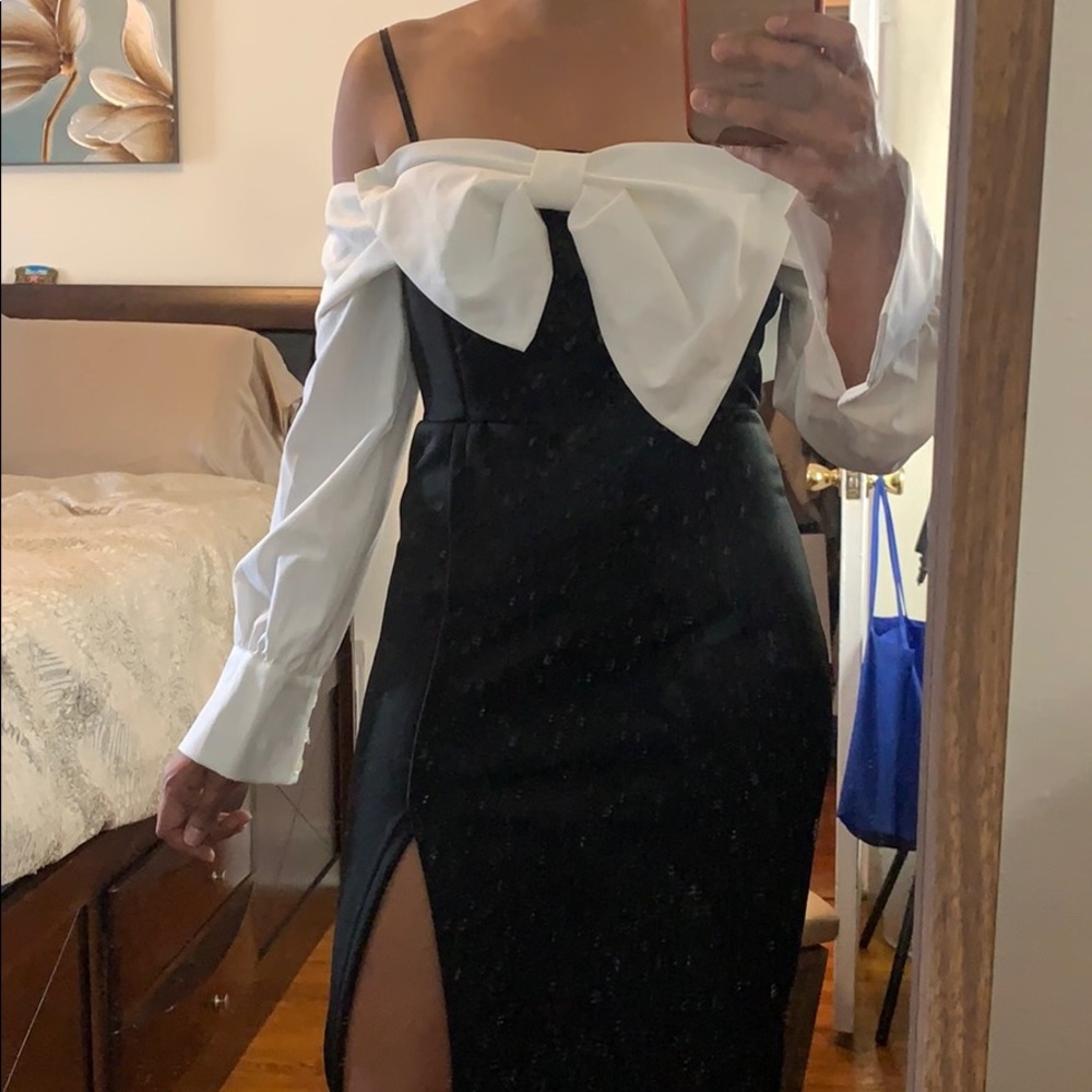 Storets Bow Tie High Slit Dress
